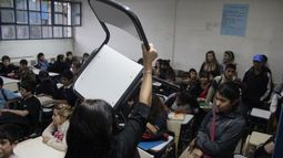 El jueves 12 de octubre habrá clases..