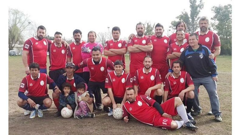 ADENTRO. Del Viso City derrotó 3-1 a La Puñalada y clasificó a los playoffs..