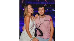 Vanesa Borghi, modelo y conductora de TV, está en el mítico Carnaval de Río de Janeiro, donde se encontró con el músico colombiano Sebastián Yatra..