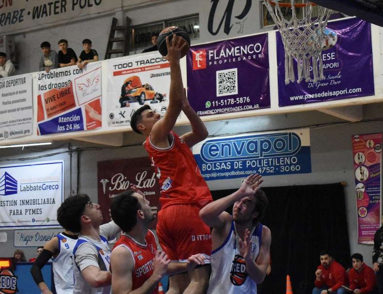 Sportivo Pilar tuvo a Joaco Rodríguez como goleador en San Martín.