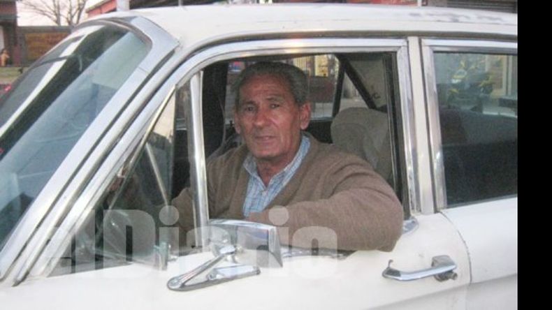 Rufino Pérez encontró su lugar en el mundo: el volante de su Falcon..