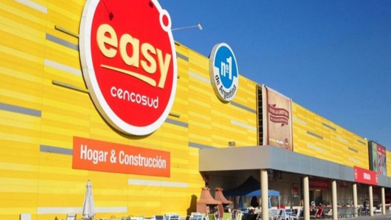 EN EL K50. El local de Easy permanece cerrado por tareas de desinfección..
