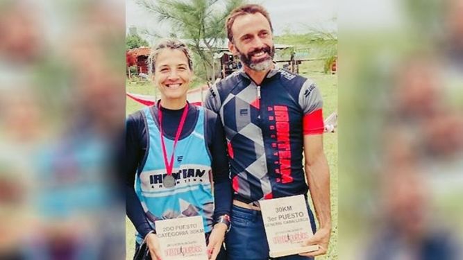 PODIOS. Allende y Durán con sus premios en Lobos..