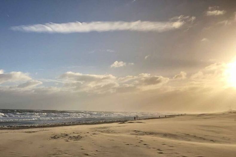 Una tarde en la playa de Dunamar. (@dunamar.com.ar).