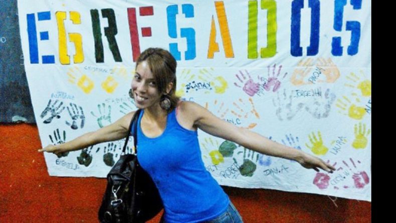 Nuestra gran compa Vero Benítez. Esta es por un error que no pude corregir. Vero, espero que te guste. De parte de tus compañeros de 3º B..