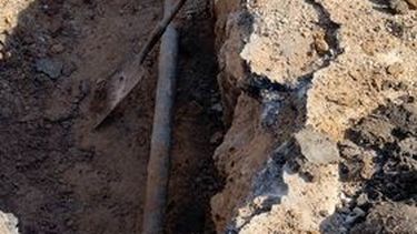 La empresa AySA nos deja sin agua desde el año pasado. Nunca se hizo mantenimiento en el barrio Los Cachorros, Del Viso, en el que estamos rodeados de barrios cerrados. Trabajo más hecho, desde Sudamericana de Aguas que pasa. El tanque de agua tiene más de 40 años, la población vecinal creció y seguimos igual. Jamás un mantenimiento para el barrio Los Cachorros. Marcela Quinteros. &nbsp;