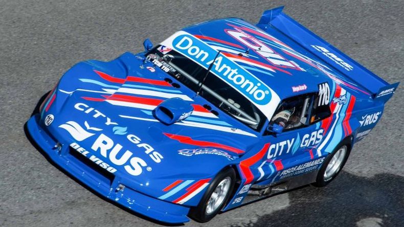 CHIVO. El TC Mouras de Diego Azar que prepara la estructura delvisense. .