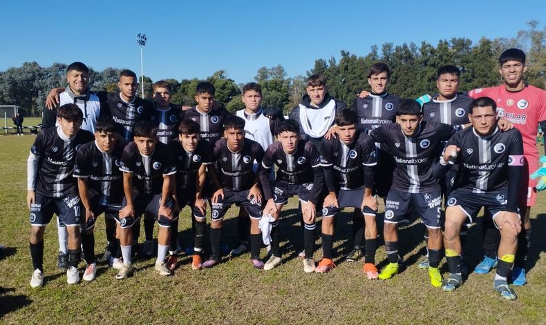LÍDER IDEAL. La Cuarta del Monarca sigue imparable en Juveniles B de AFA.