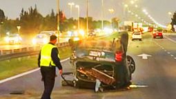 El accidente se produjo en el kilómetro 50 de la Panamericana y provocó grandes demoras en el tránsito. El accidente se produjo en el kilómetro 50 de la Panamericana y provocó grandes demoras en el tránsito.