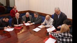 Municipio y Cámaras firmaron compromiso por el empleo