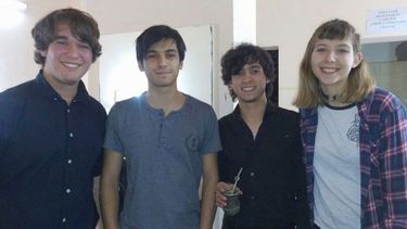 HIJOS (E HIJA) DEL PIZZERO. Rodrigo, Franco, Kevin y Sofía tras adjudicarse la Etapa Regional de Rock..