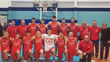 Sportivo Pilar es líder absoluto con 7 triunfos sin derrotas.