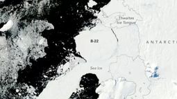 El iceberg B-22A viaja hacia mar abierto después de 20 años