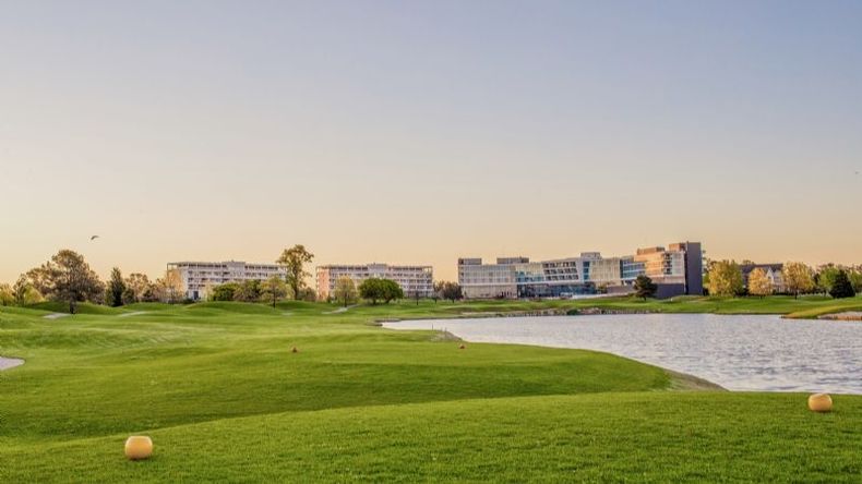 POR LA VUELTA. El Hotel Hilton de Pilar anunció su reapertura para el 1º de diciembre..