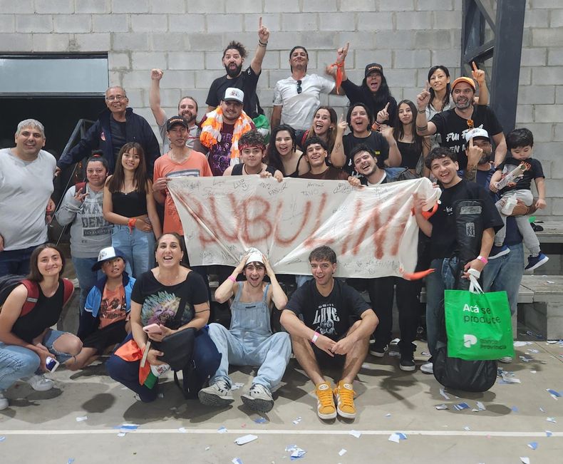 HINCHADA. Bubulina gan&oacute; Pilar Rock 2024.