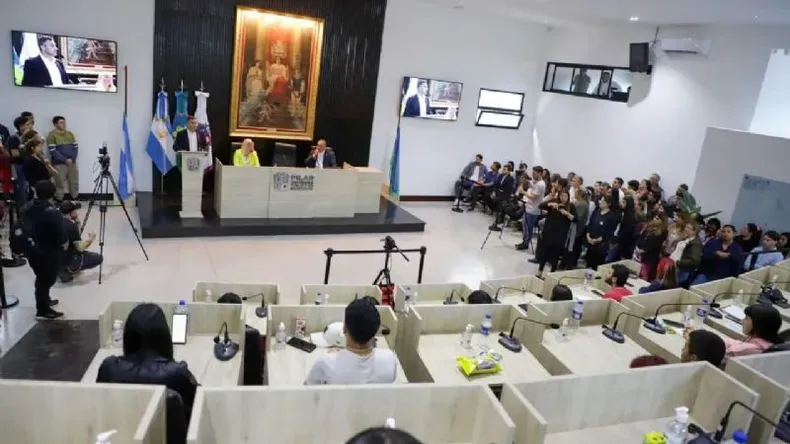 RECINTO. Empieza el baile de la silla de los que pugnan por una banca en el Concejo.