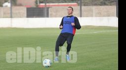 Sebastián Ciaccheri sería el lateral izquierdo, en el once que jugará el sábado..