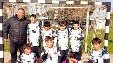 EQUIPO. Los Infantiles de Muni Pilar derrotaron 24-14 a El Portugués en Casanova.