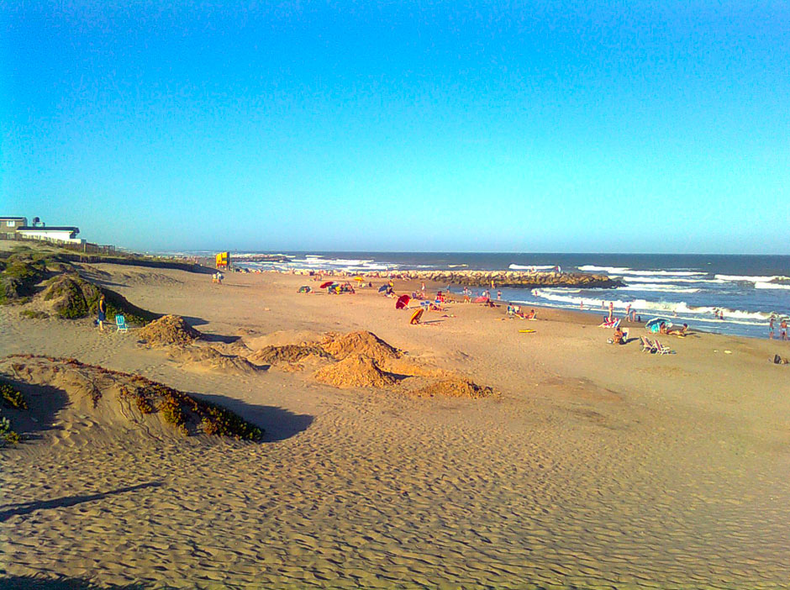 Sus playas son tranquilas y agrestes. (argentinaturismo.com.ar)..png