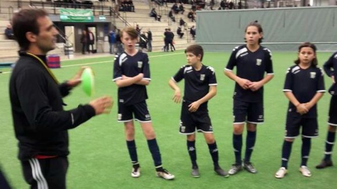Vázquez da indicaciones a jóvenes europeos..