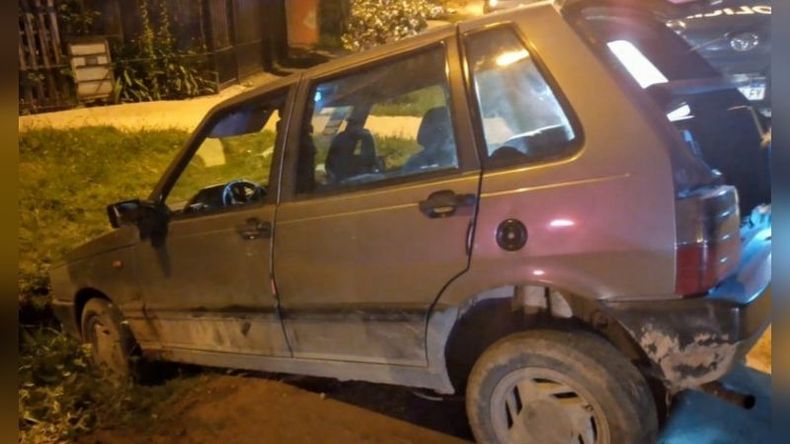El Fiat en el que se desplazaban..