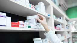 SALUD EN CRISIS. La caída de la venta de medicamentos es sostenida. SALUD EN CRISIS. La caída de la venta de medicamentos es sostenida.