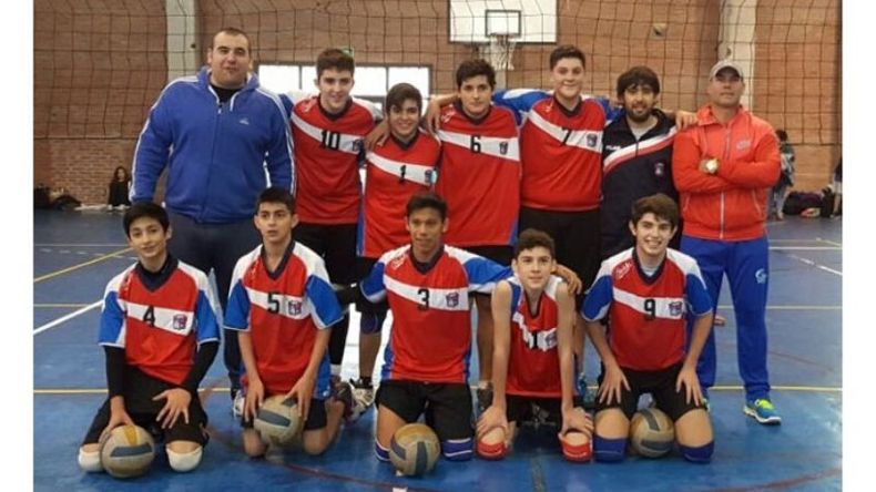 A BUEN RITMO. Los Sub 15 ganaron por 3-0. .