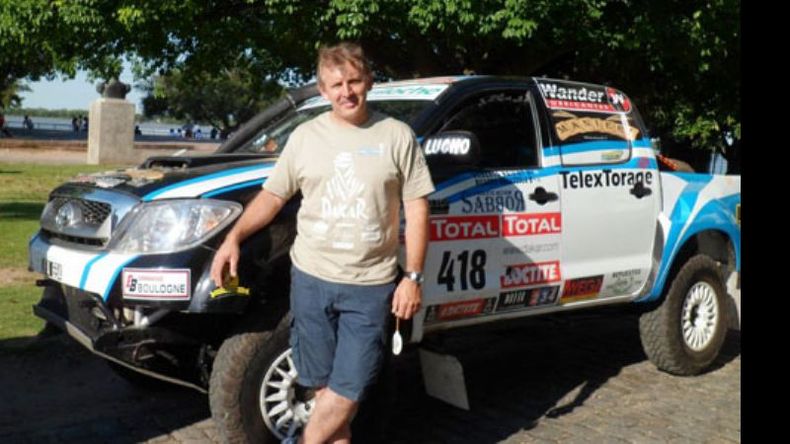 “Mi mayor deseo para 2013 es poder dar toda la vuelta en el Dakar y poder dedicárselo a mi familia, amigos, a toda la gente que me ayuda y a mi hermano Luis, y poder traer la medalla a Pilar.” Roberto Naivirt, Rally Dakar..