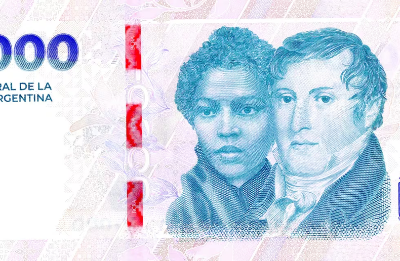 El Banco Central puso en circulación el nuevo billete de 10 mil pesos. (La Voz)..png