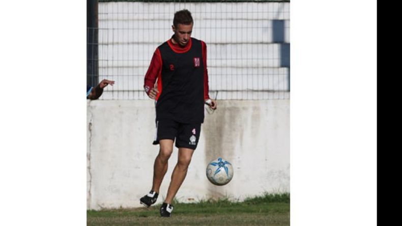 ¿REGRESO? Beretta espera su chance para jugar el martes..