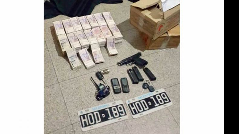 El dinero estaba guardado en una caja de galletitas..
