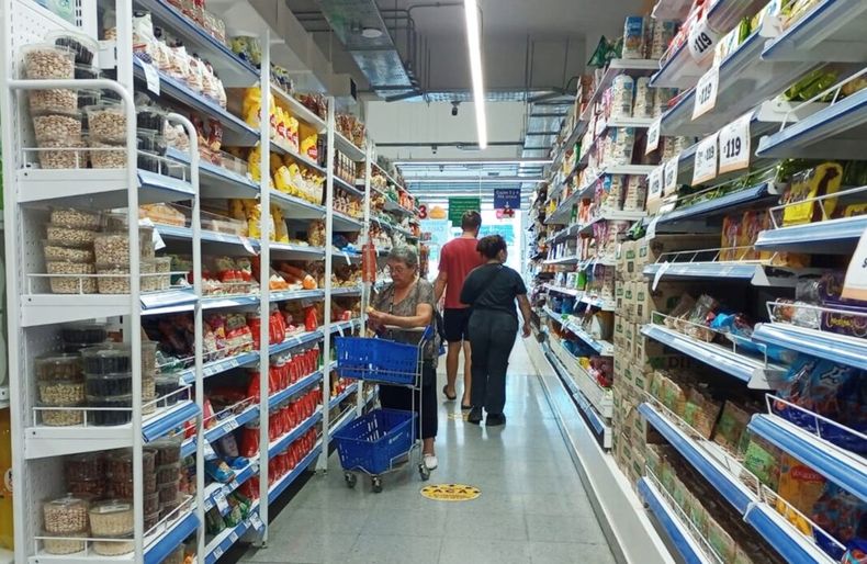 &nbsp;GÓNDOLAS. El Gobierno celebró la desaceleración de la suba de los precios.