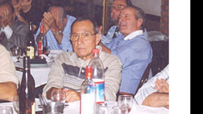 Aon tenía 86 años. Fue discípulo de Finochietto..