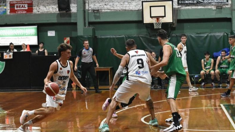 Nicolás Henriques en Sarmiento..