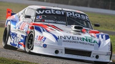 El Chevrolet de Santilli Pazos, en el autódromo de La Plata.