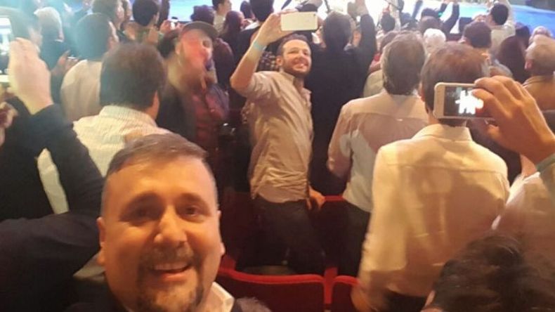 SONRISA. Pitronaci, en el salón..