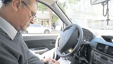 AL VOLANTE. Los choferes piden más herramientas contra el delito. .