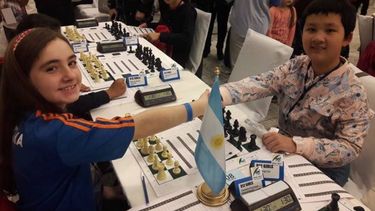 A MANO. Belén se metió entre los top ten del certamen..