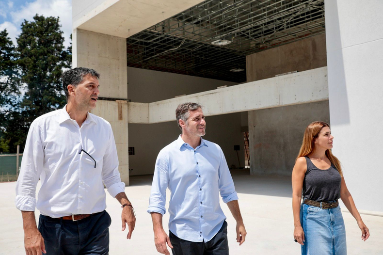 Federico Achaacuteval recorrioacute la obra junto al secretario de Infraestructura Luis Bonfante y la secretaria General Soledad Peraltanbspnbsp