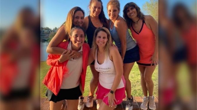 Las supercampeonas de Atlético, que ganaron el título de Primera Libres del Intercountries. .