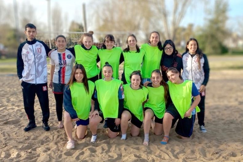 A MAR DEL PLATA. El equipo Sub 18 de Atlético Pilar.&nbsp;