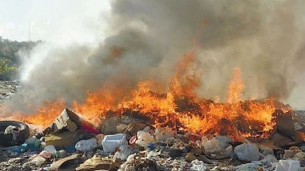 Quejas de los vecinos por quema de basura en La Lonja