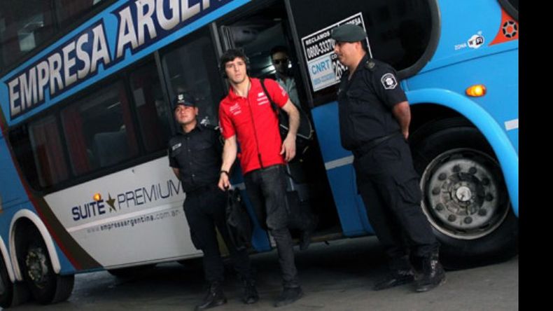 Como un futbolista. Matías Rossi podría dar la vuelta olímpica en el Estadio Único de La Plata..