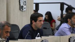 DURO. Tito pidió que el ajuste “lo haga la política y no la gente”.