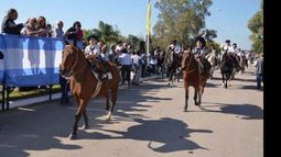 El paso de los pequeños gauchos..