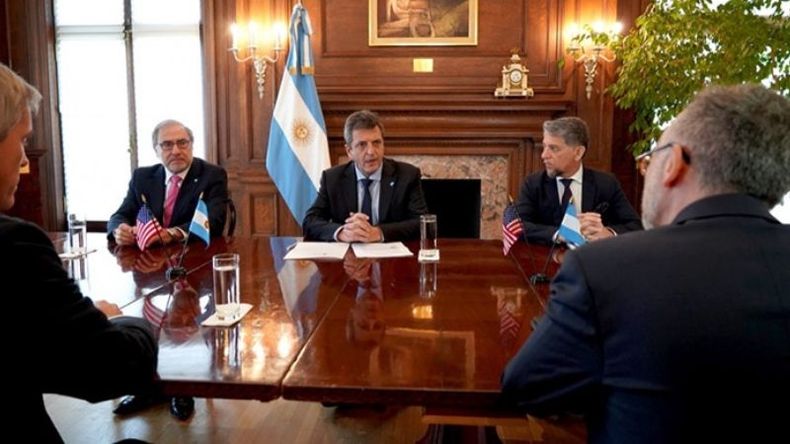 CONFIRMACIÓN. Massa recibió a los empresarios en Washington..