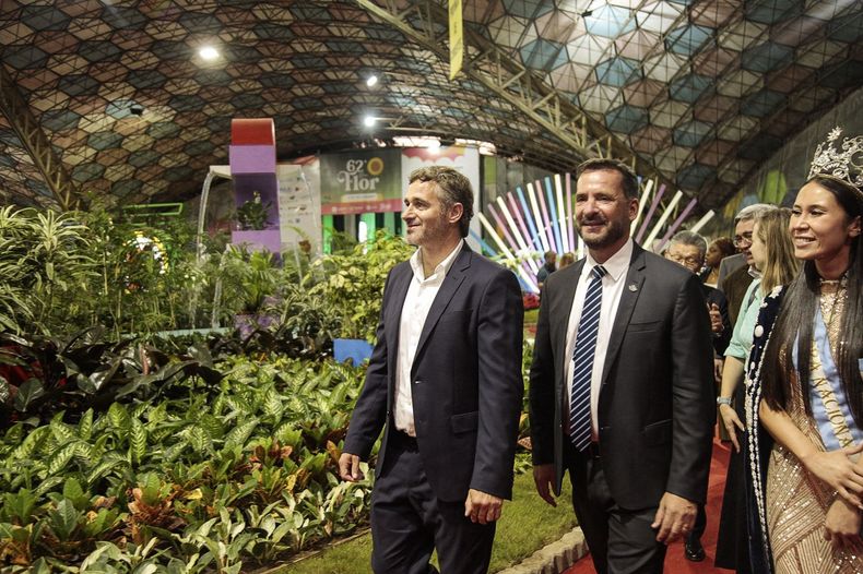 INTENDENTES. Achával con su par de Escobar, Ariel Sujarchuk, en la apertura de la 62° Fiesta Nacional de la Flor.
