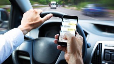 para los pilarenses, el celular es la principal causa de accidentes en panamericana