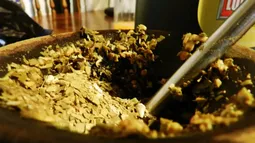 Transforman residuos de yerba mate en un bioaceite con valor comercial Transforman residuos de yerba mate en un bioaceite con valor comercial