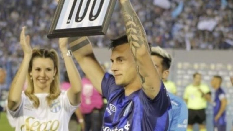 En el Decano jugó 110 partidos y marcó 21 goles..